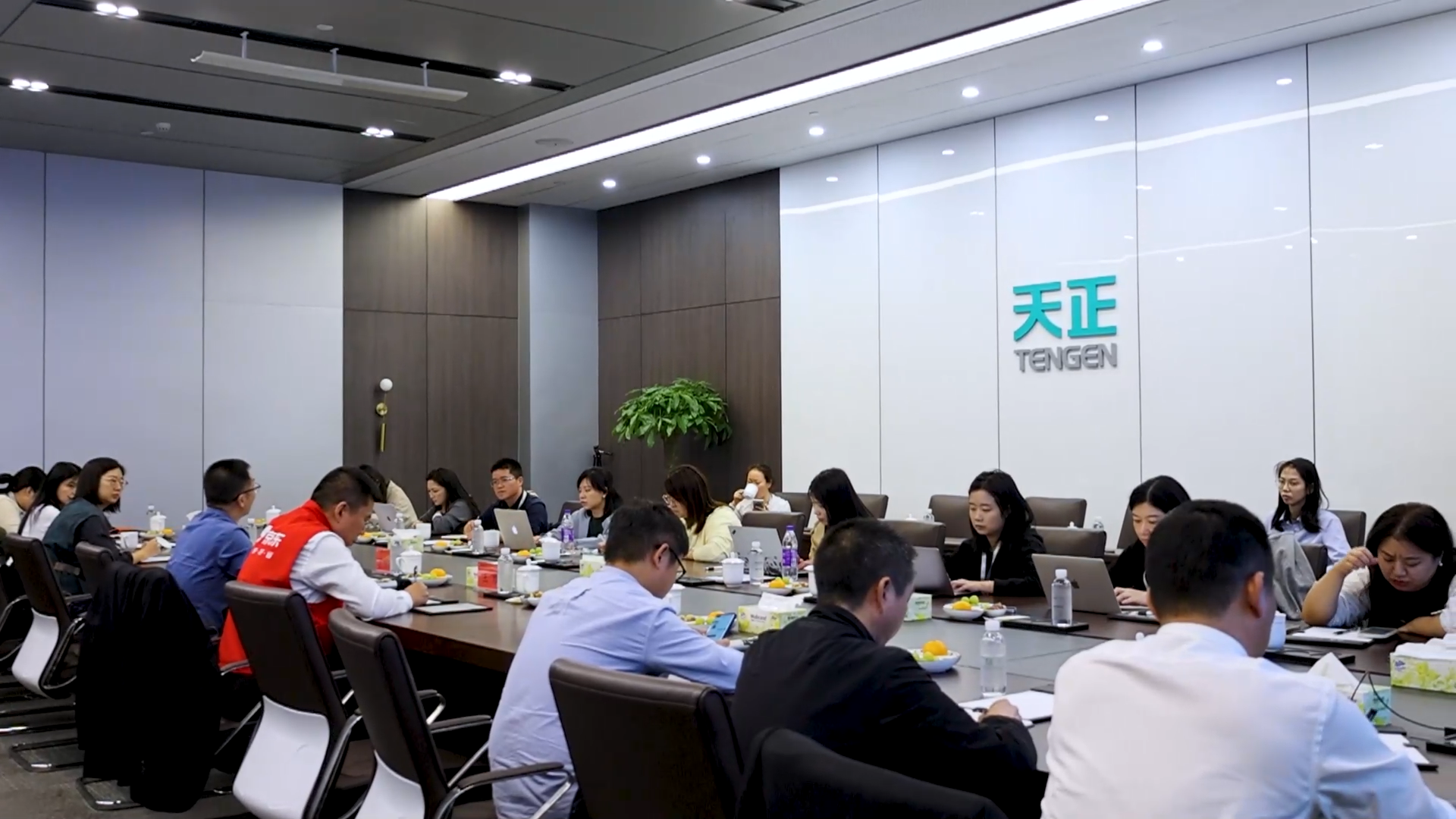 京东工业走进Z6·尊龙凯时，探访产业数智化之路！